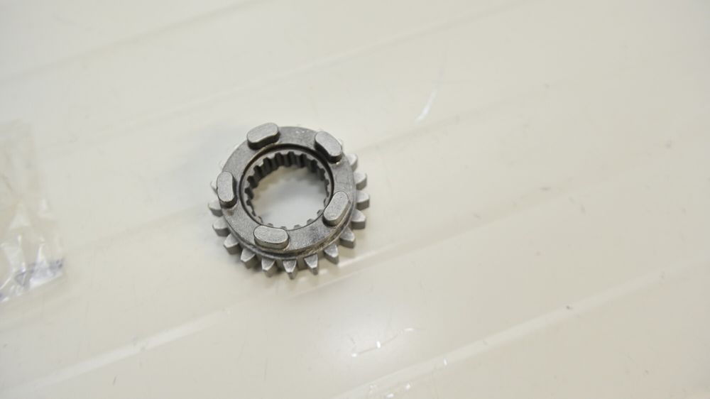 Husqvarna Svartpilen 250 401 2018 2023 Pinion treapta a 6 a de viteza