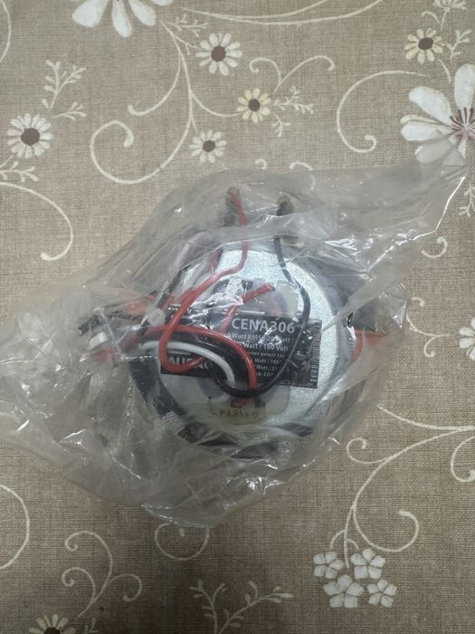 Колонка audac потолочная