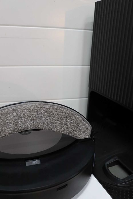iRobot Roomba Combo j9+ Самоизпразваща се прахосмукачка робот
