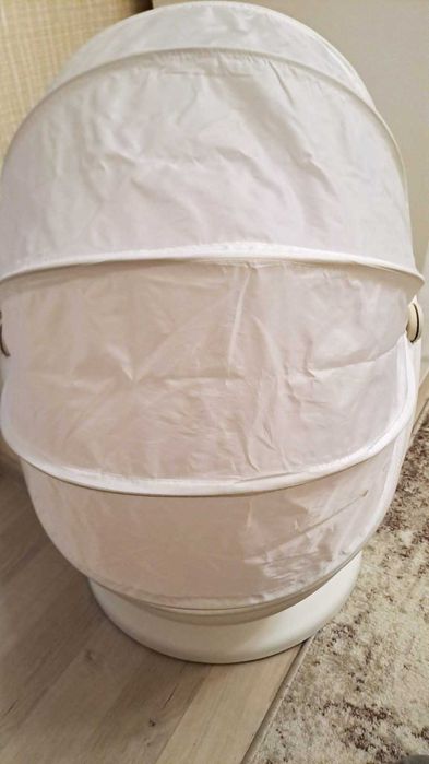 Детски бял въртящ се фотьойл IKEA PS LÖMSK LOMSK, в отлично състояние