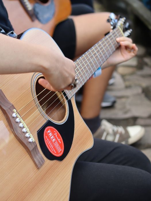 Meditatii chitară și pian