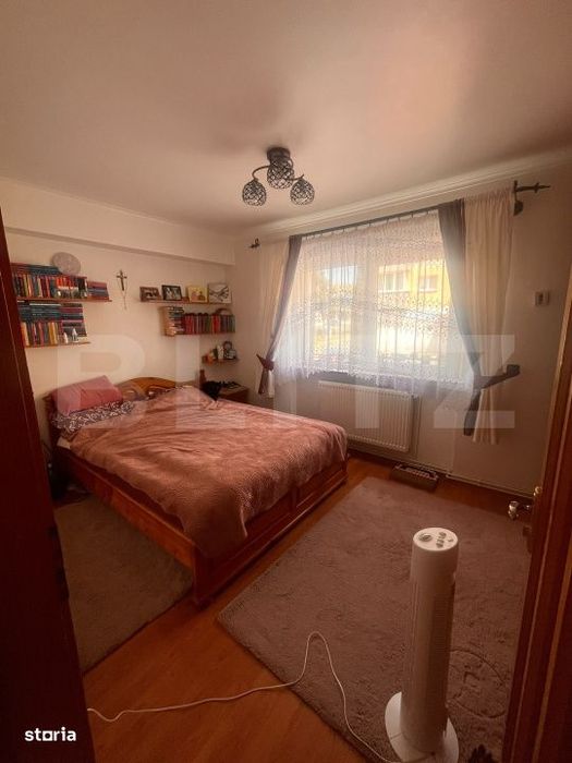 Apartament 3 camere, decomandat, Cuza Voda 1