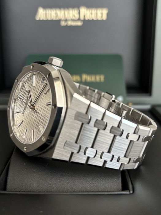 Audemars Piguet 2023 Acte si Cutie