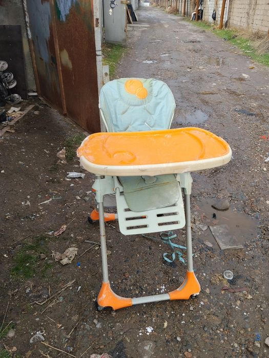 Продаётся детский стул