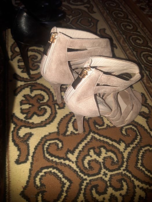 Продам туфли б/у в отличном состоянии