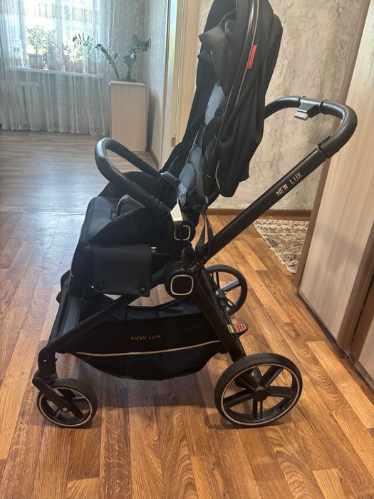 Продам детскую коляску