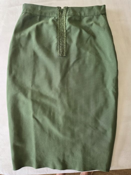 Бандажна зелена пола