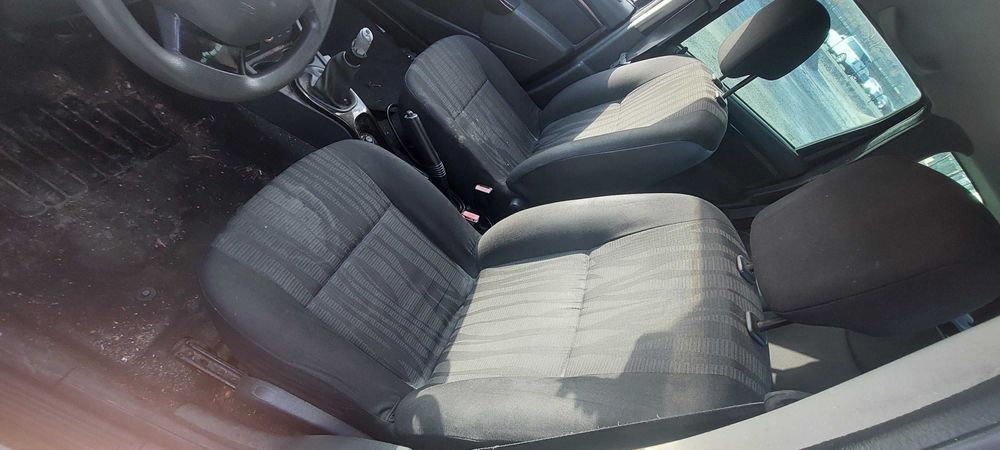 Dacia Duster 1,6 i , Дачия Дъстър на Части!
Август 2010