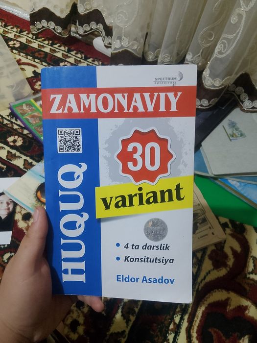 "Huquq zamonaviy" yangi qolganlari yozilgan kitob