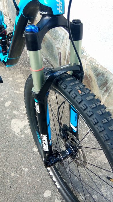 Giant 27,5r full suspensie cube