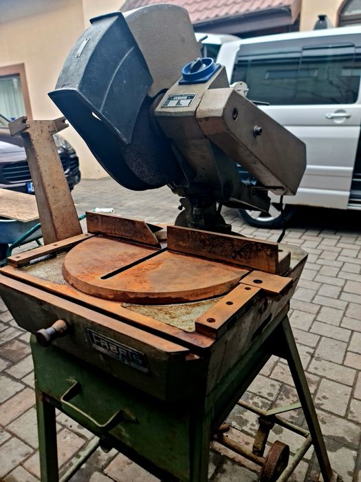 Masina taiat, debitat lemn sau metal FABRIS