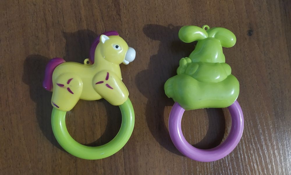 Продам детские погремушки.