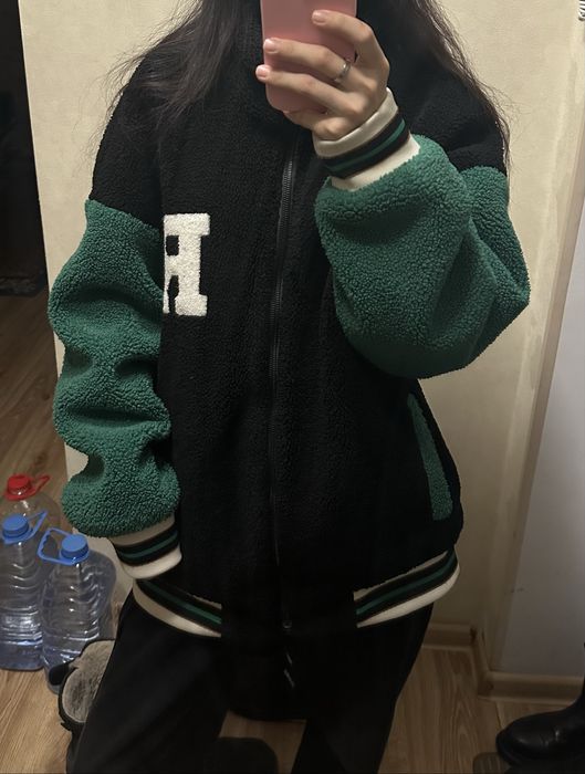 Очень Срочно продам множество одежды