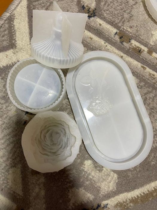 Gibs smalo va sovun gullar uchun ishlatiladigan qoliblar sotiladi