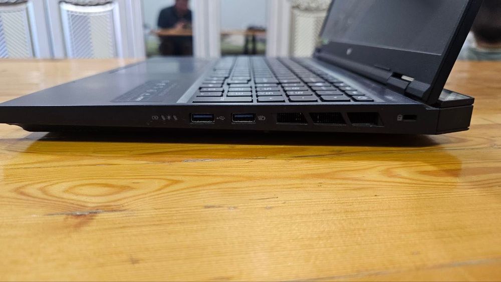 Noutbokkk kompyuter  Sarlavha: Acer Predator Helios Neo 16
