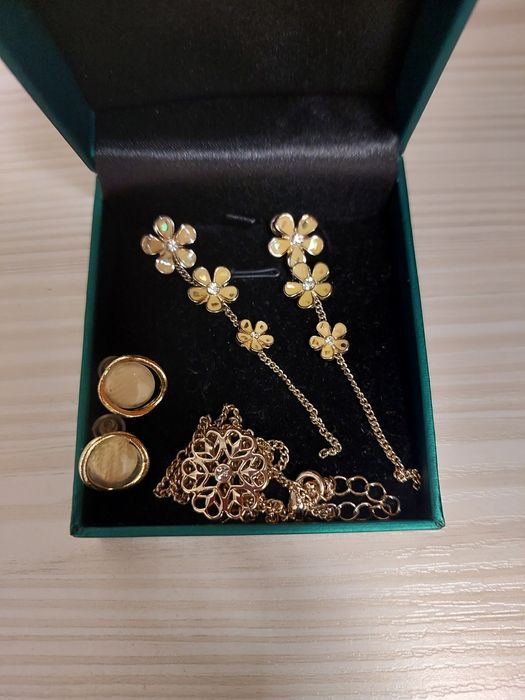 Ziraklar va braslet.