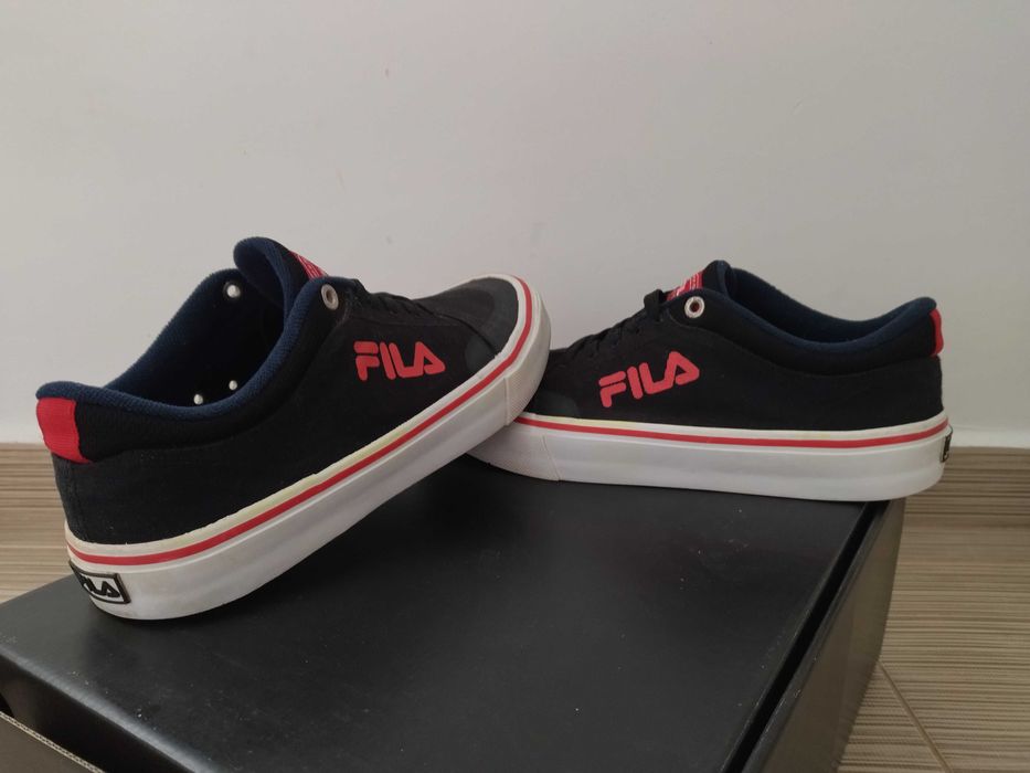 Adidași pantofi sport originali Fila mărimea 43