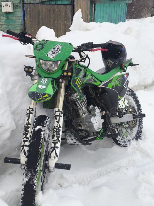 Продам эндуро мотоцикл марка Hammer 250cc