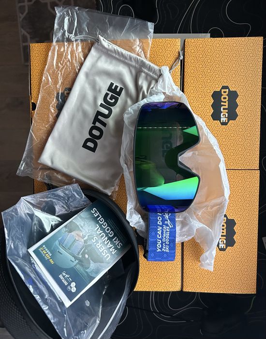 Горнолыжные очки DOTUDE