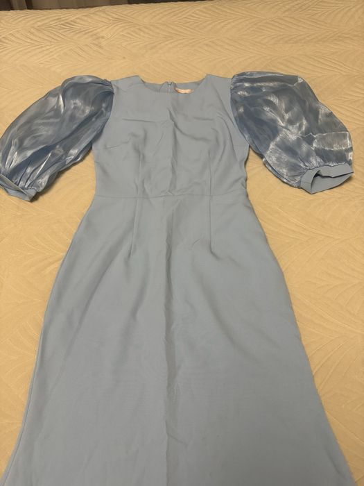 Продается 42р платье в отличном состоянии