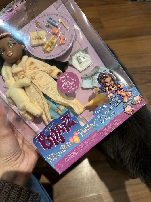 Кукла Bratz Саша