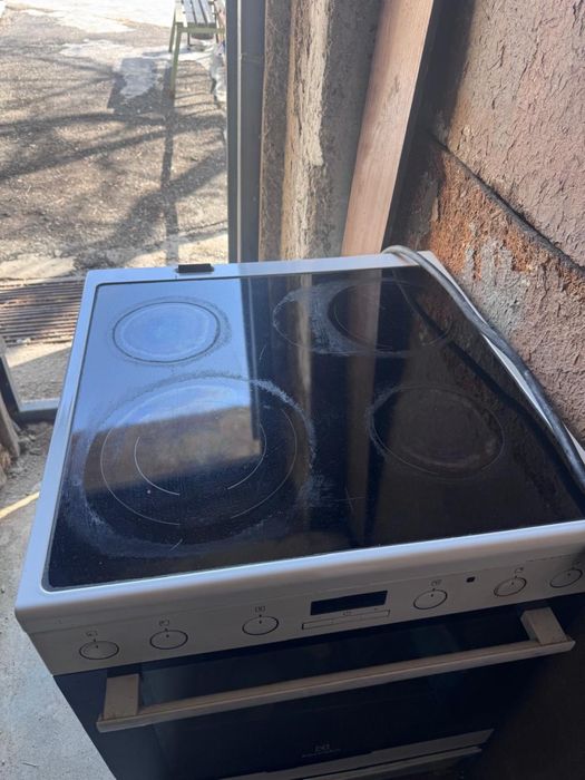 Электрическая плита