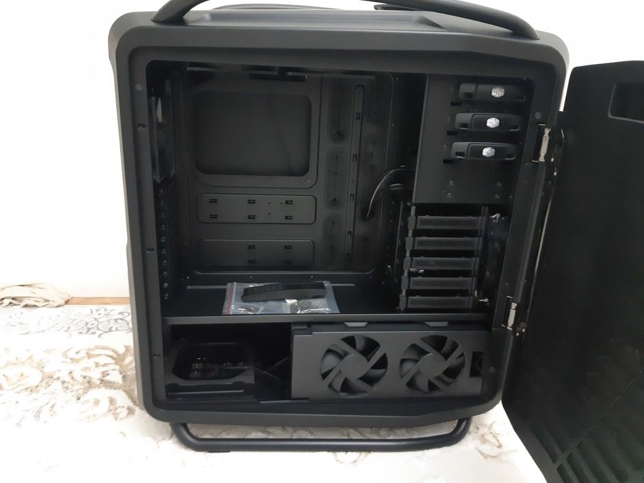 Компьютерный корпус Cooler master cosmos 2