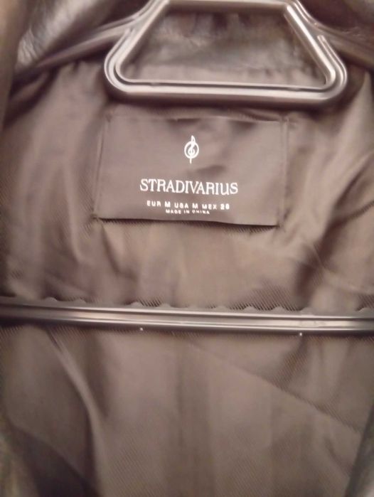 Яке Stradivarius, М