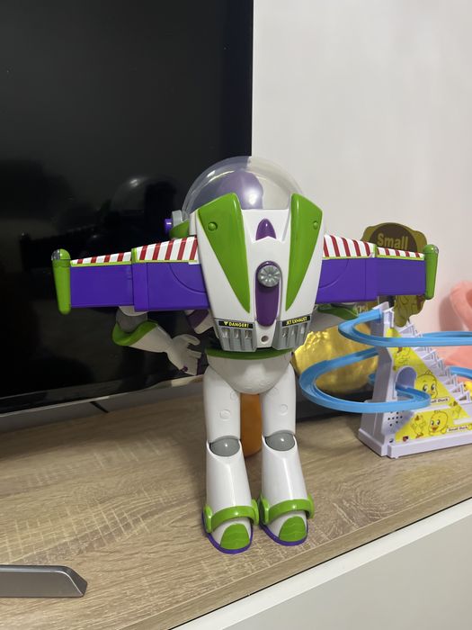 Базз Лайтер, История игрушек