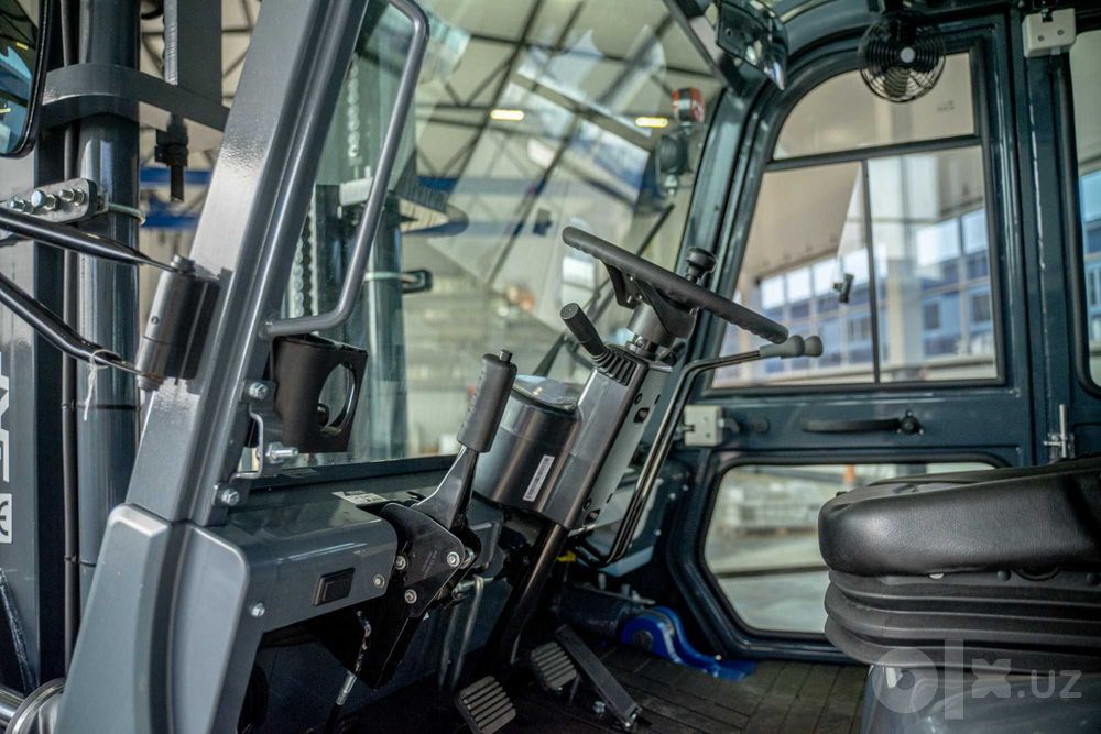 Дизельный вилочный погрузчик 6 тонн Heli CPCD60 (Новый, от дилера)