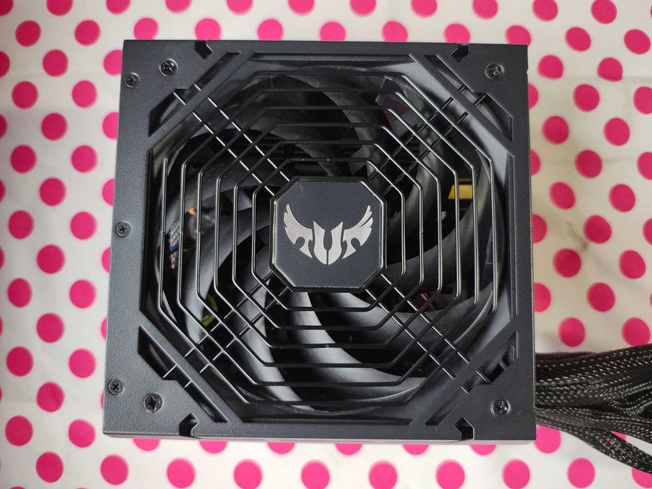 Sursa ASUS TUF Gaming, 80+ Bronze, 450W.