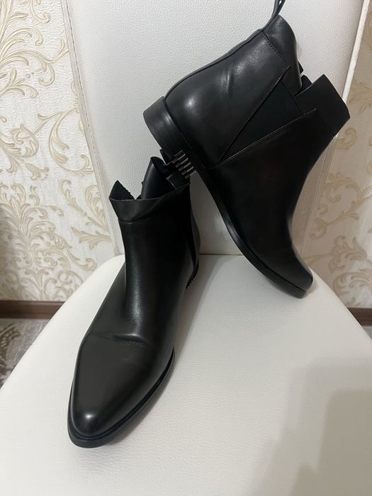 Полусапожки кожаные Basconi