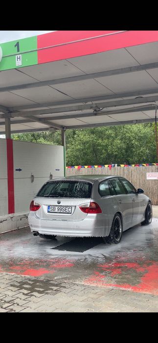 Vând bmw e91 automat 163 CP m47