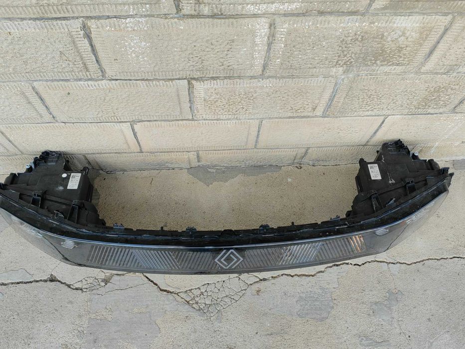Фарове Renault 4 E-Tech LED / Маска стъкло Renault 4 E-Tech / Фарове Рено 4 Оригинални