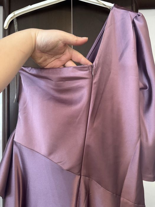 Элегантное вечернее платье