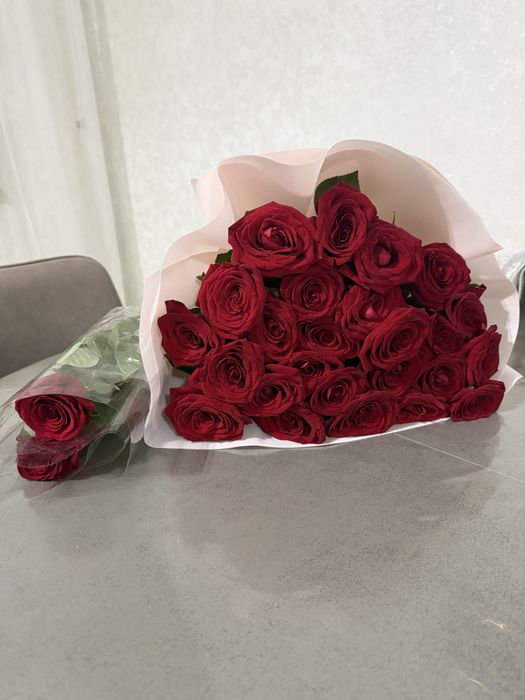 Продам 25 шт розы
