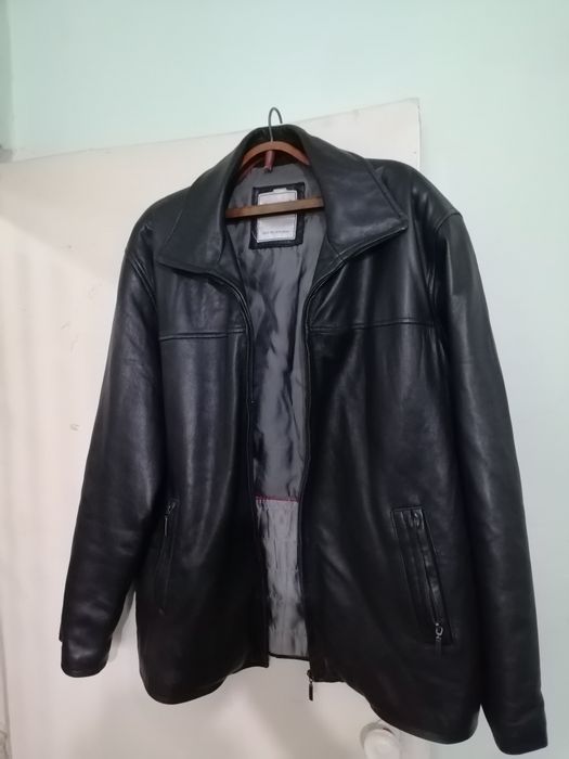 Продам кожаные куртки.