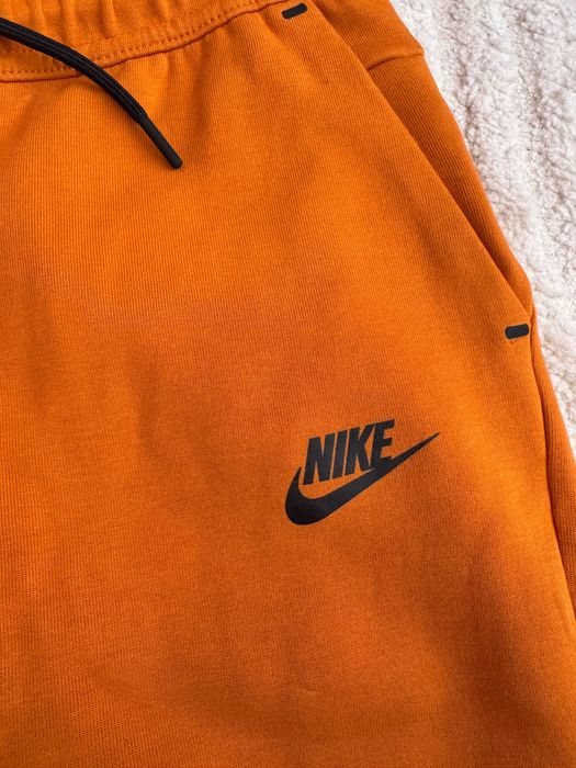Nike tech fleece нов панталон