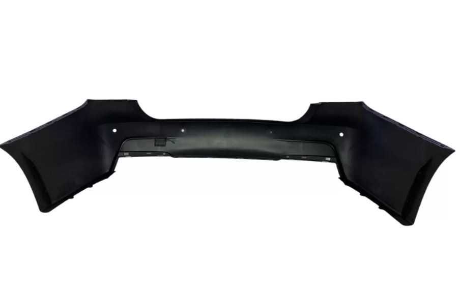 Задна броня M-Tech дизайн за BMW F30 единичен дифузер с отв парктроник