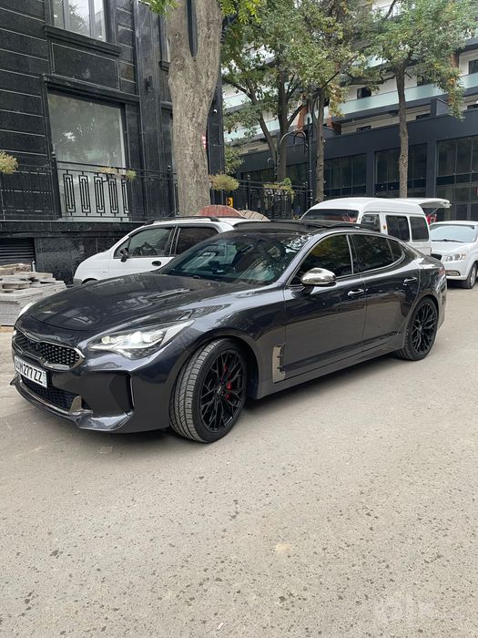 KIA stinger tvinturbo 3.3