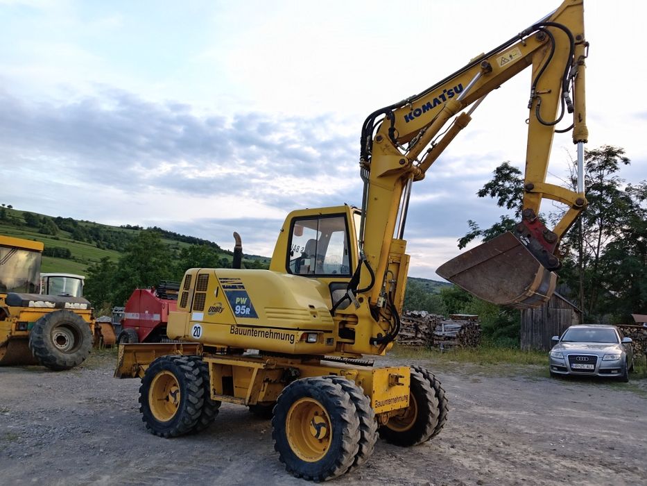 Devanzare excavator Komatsu pw 95 pe roti