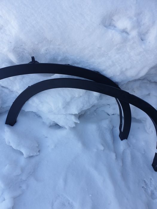 Продаю, накладки арки колеса