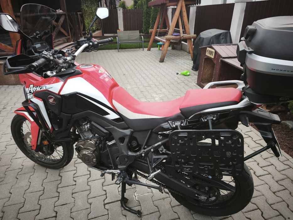 Honda Africa Twin CRF1000L Standard – 2016 | 79.500 km | Întreținută exemplar