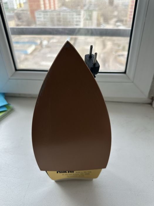 Продам утюг(без пара)