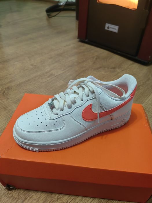 Дамски маратонки Nike Air Force 1