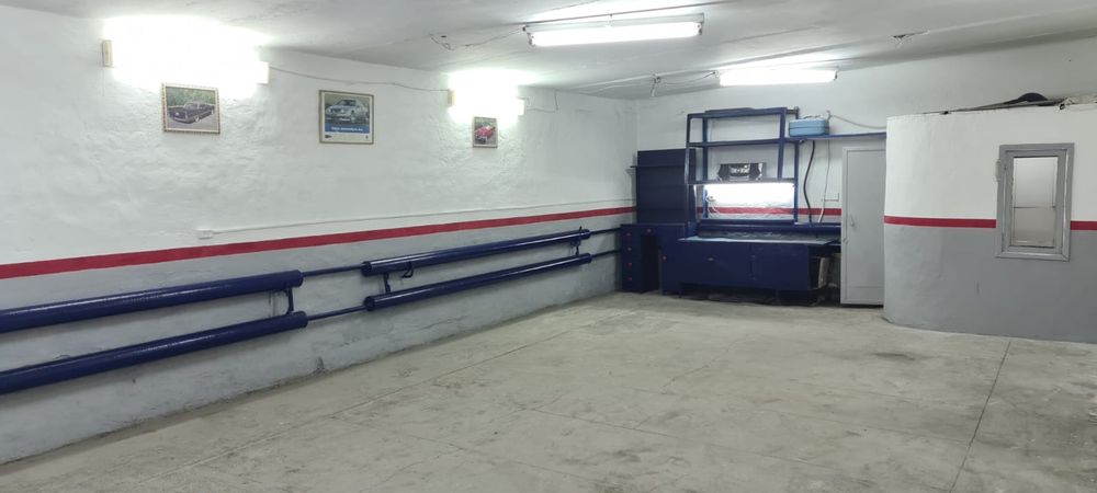 Сдам гараж бокс большой