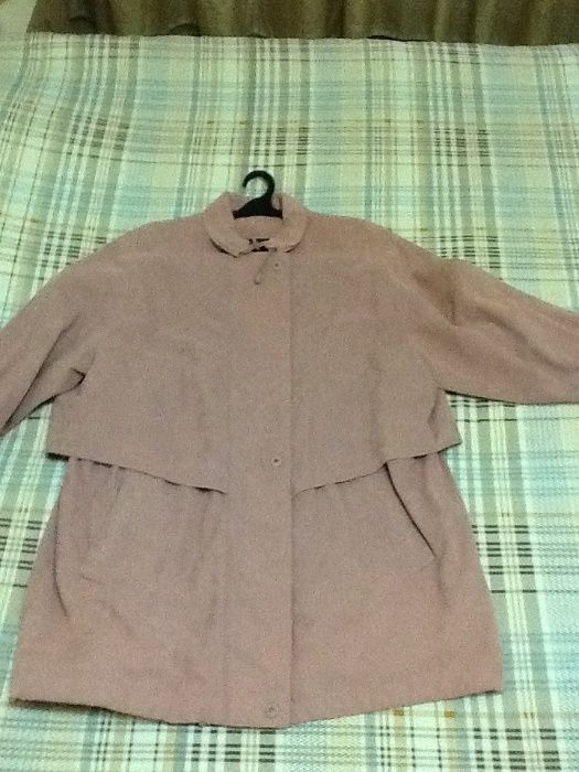 Куртки продам