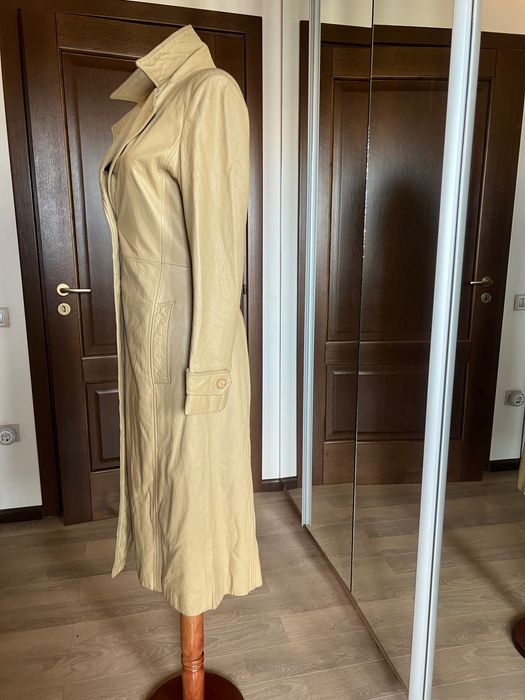 Pardesiu/trenchi piele naturala moale , fina nude Xs