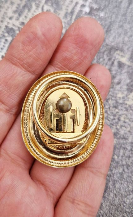 Brose vintage pentru esarfe