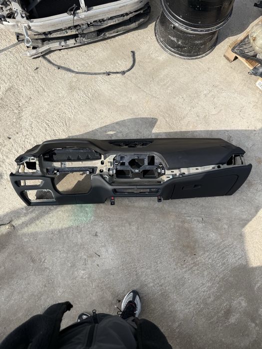 Кожено табло bmw g20 g22 g80 g82 бмв г20 г22 г80 г82 арматурно табло